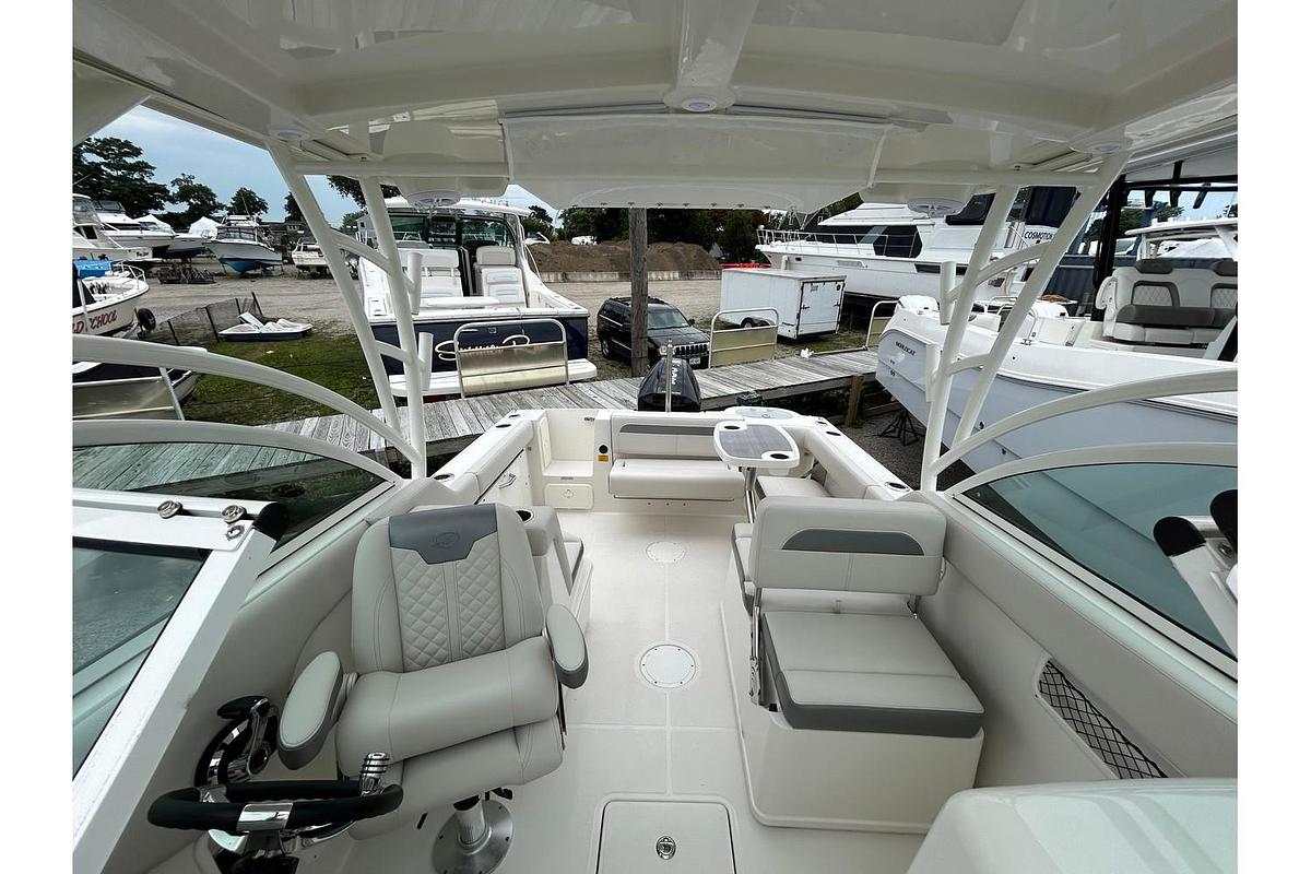 2025 Sailfish 245 DC