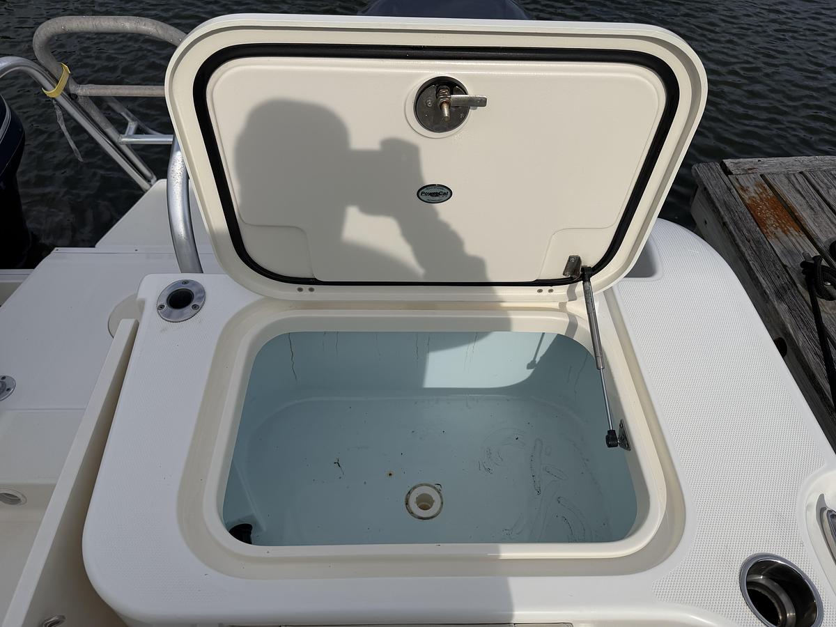 Used 2016 World Cat 320EC