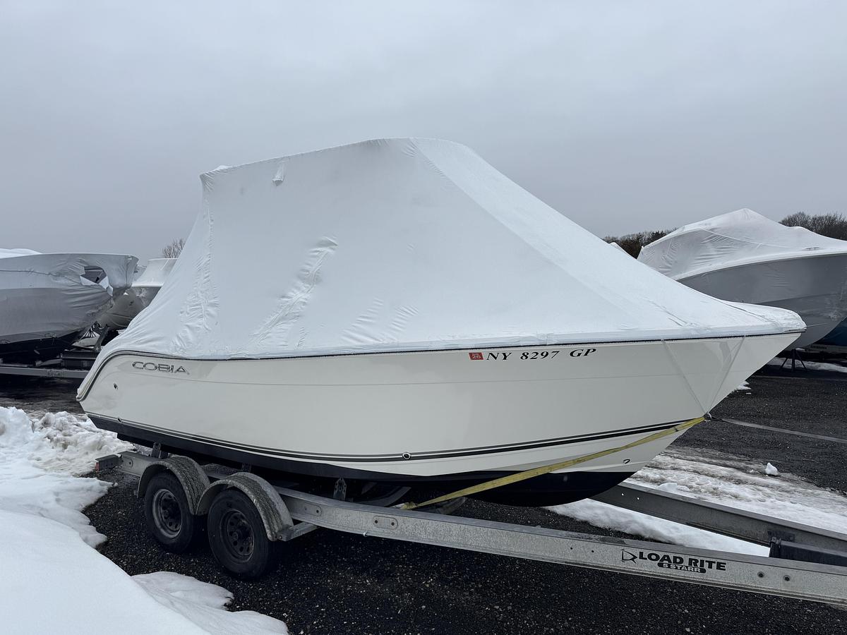 Used 2015 Cobia 201