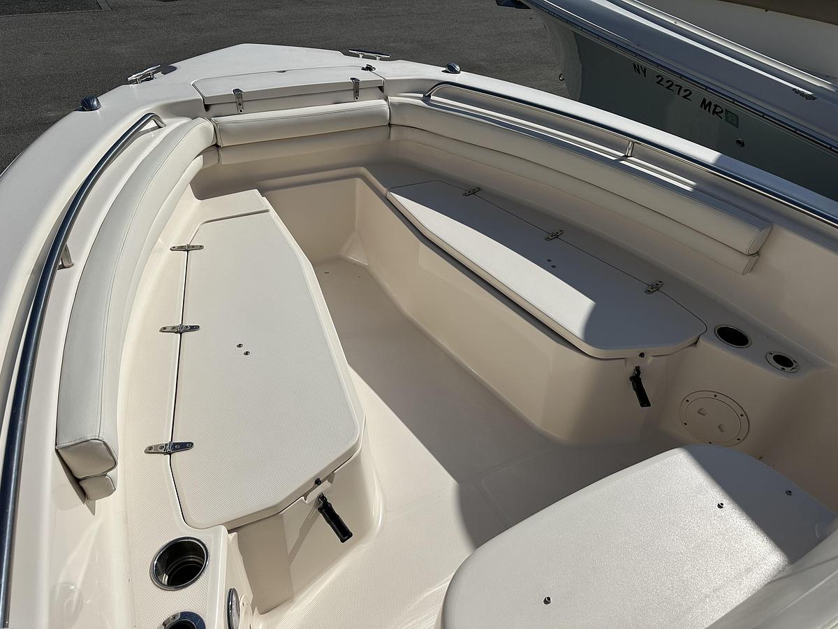 Used 2015 Grady-White 257 Advance CC