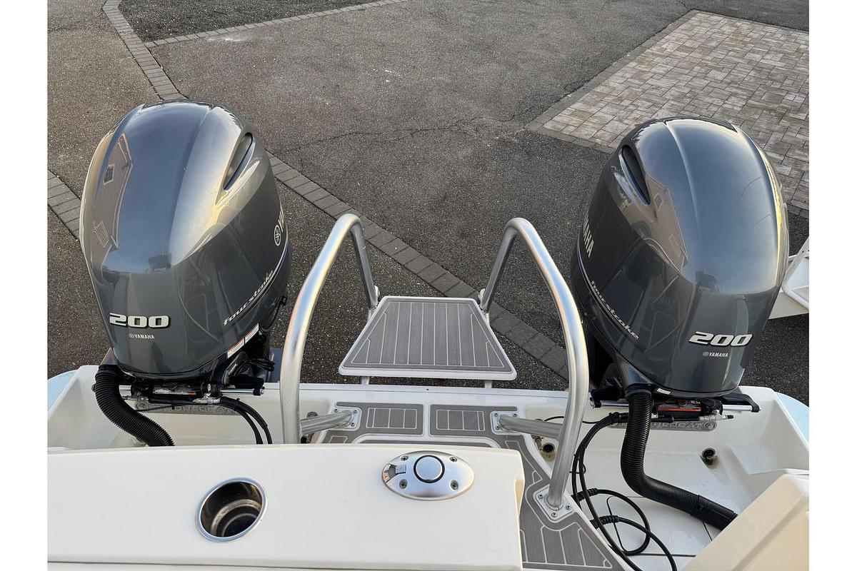 Used 2023 World Cat 280 DC-X