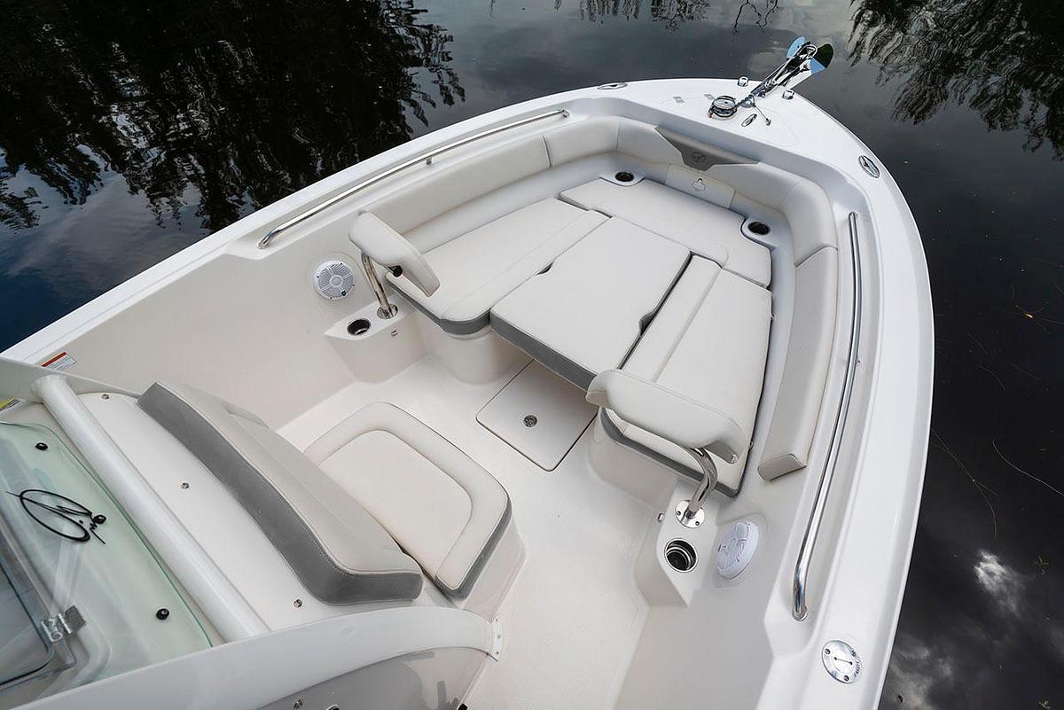 2025 Sailfish 241 CC