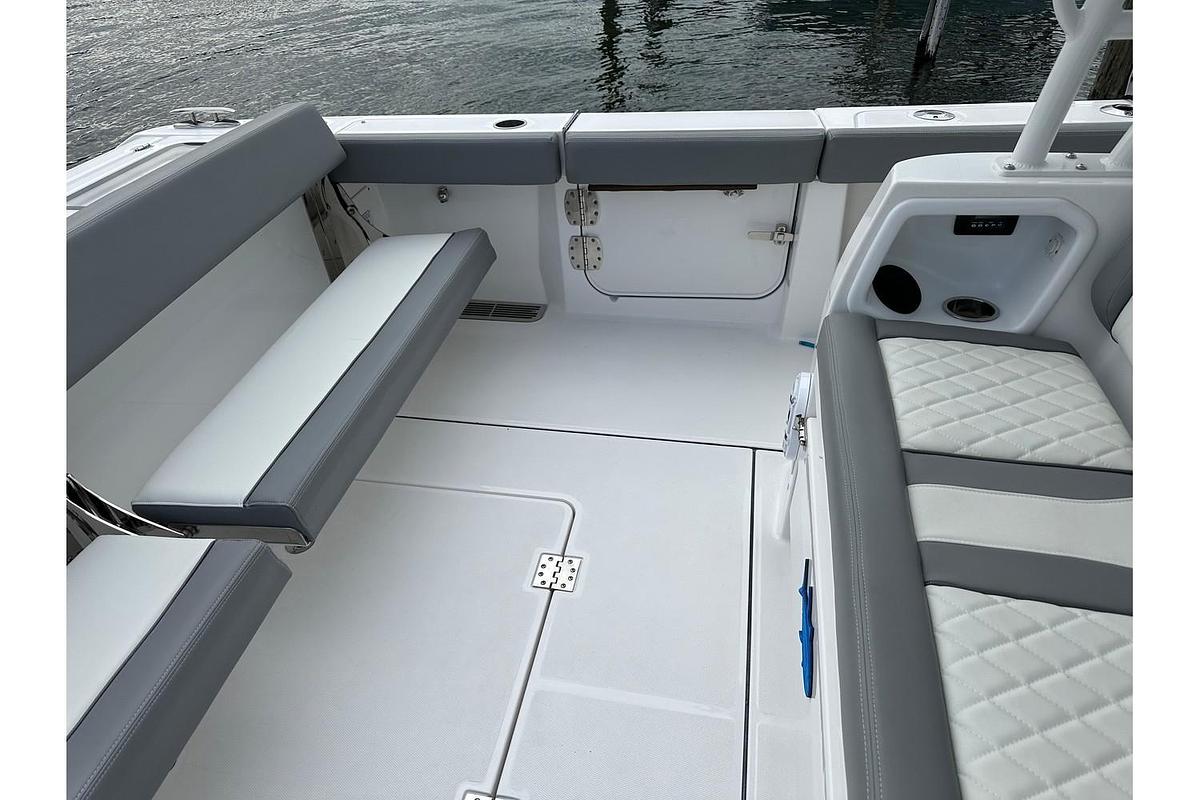 Used 2023 Everglades 395 Center Console