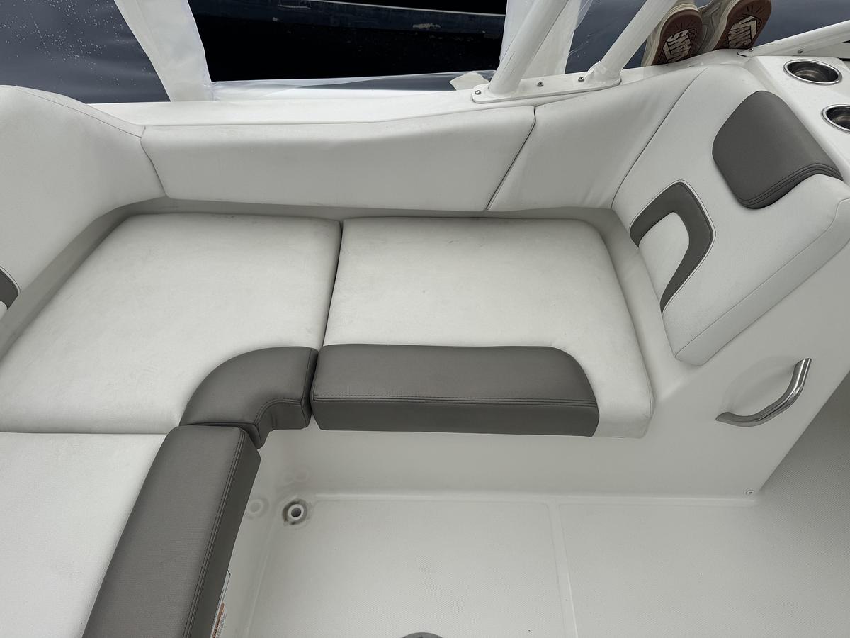 Used 2023 World Cat 230SD