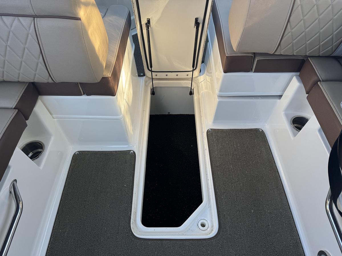 Used 2016 Sea Ray  270 SDX