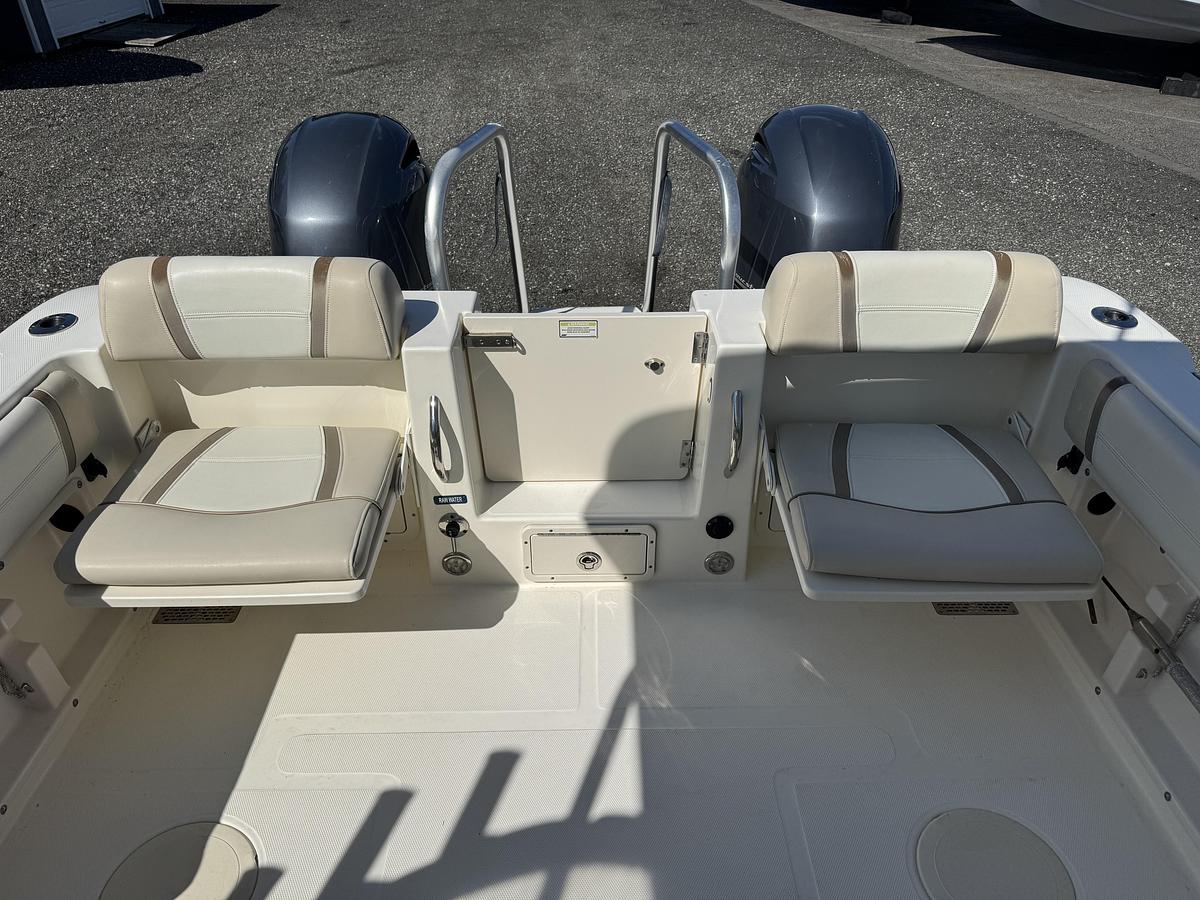 Used 2016 World Cat 255DC