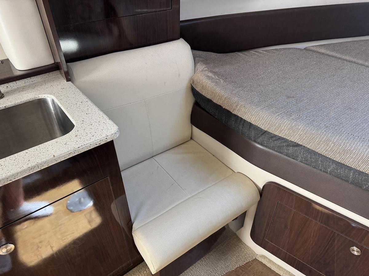 Used 2016 Sea Ray Sundancer 310
