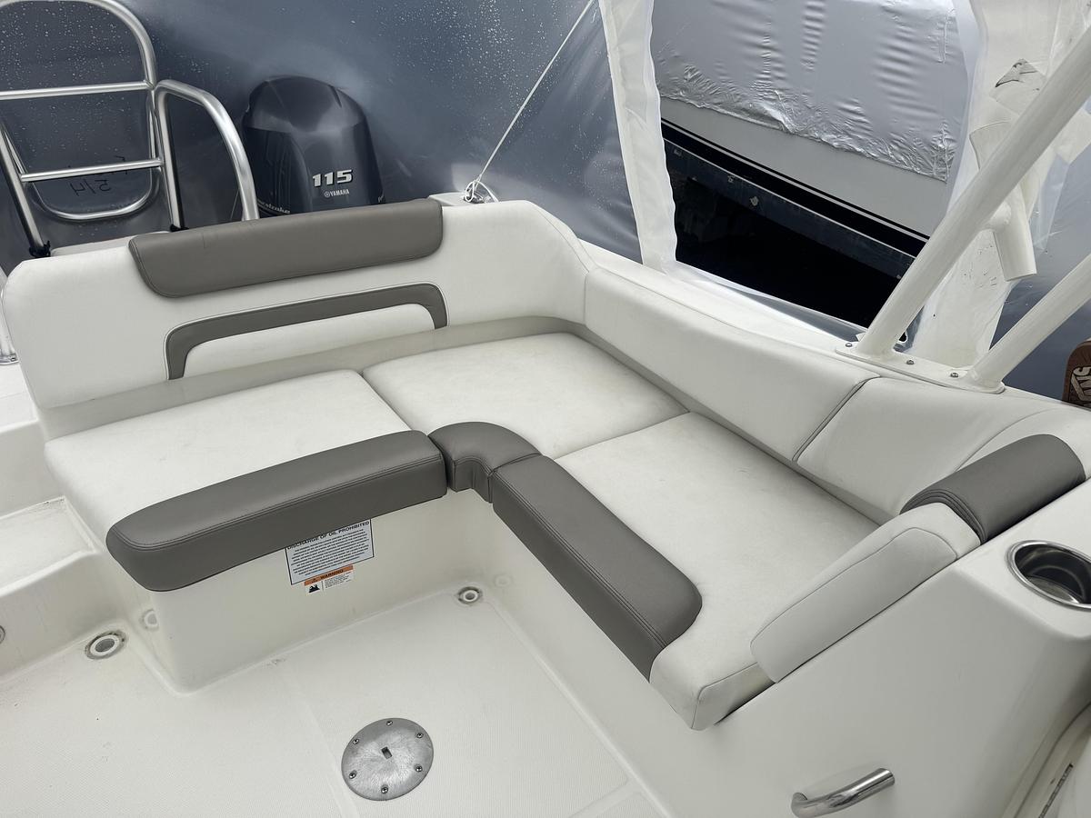 Used 2023 World Cat 230SD