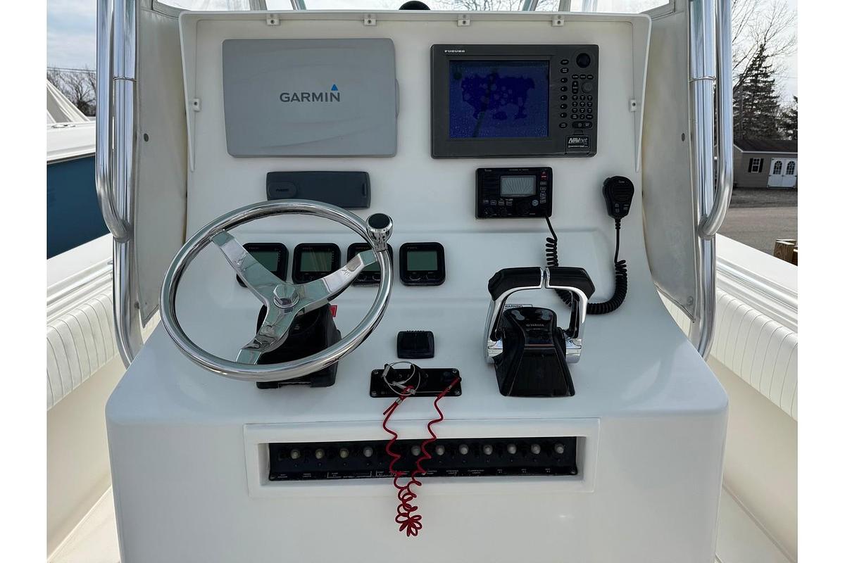 Used 2010 Contender 25 Open