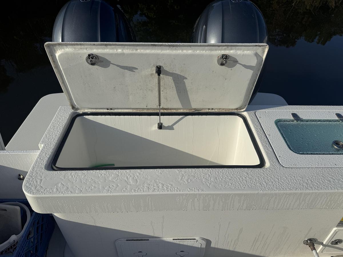 Used 2021 Parker 2501 XLD