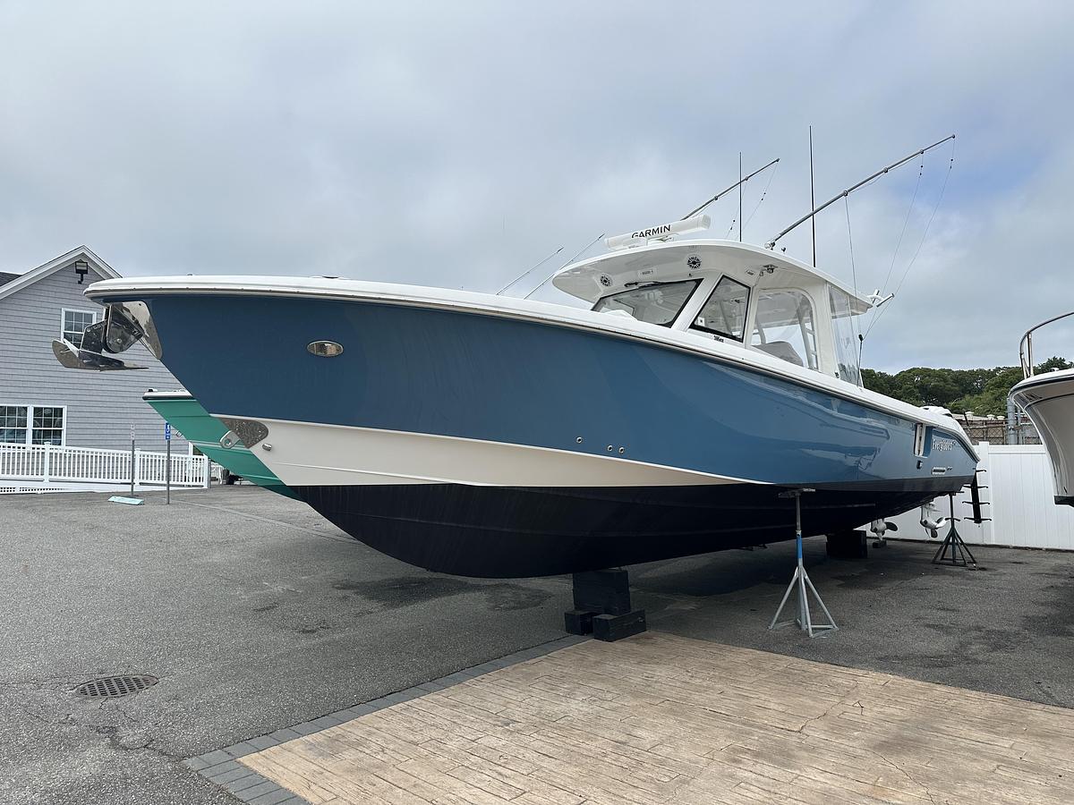 Used 2021 Everglades 395 Center Console