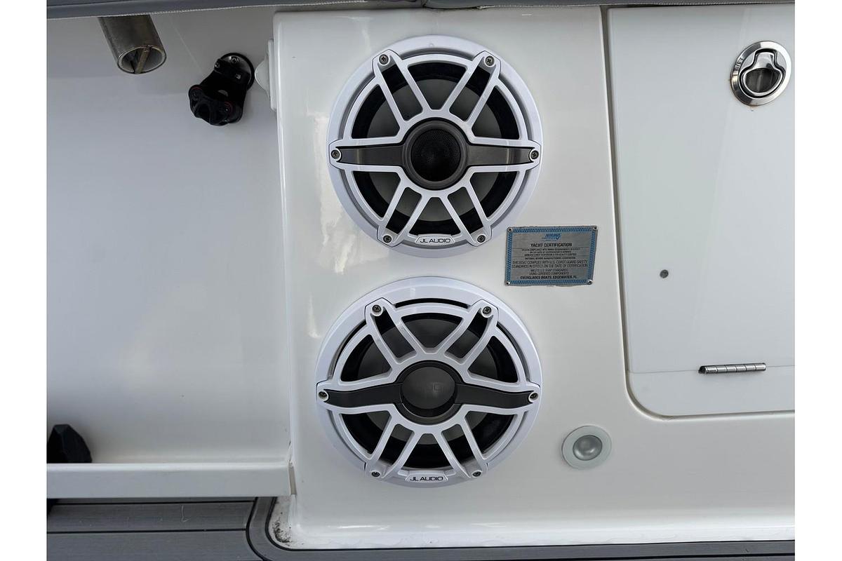 Used 2022 Everglades 395cc