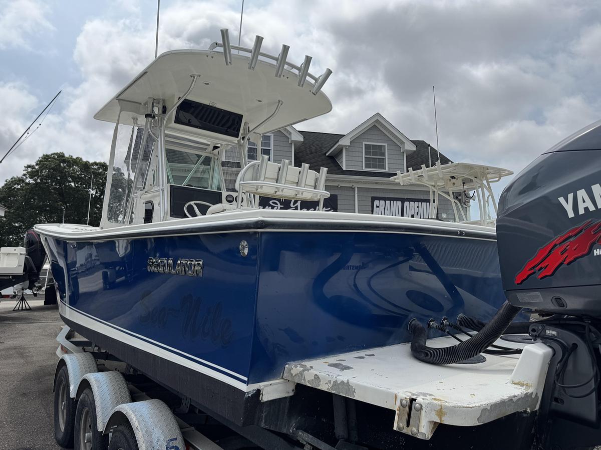 Used 2001 Regulator  26FS