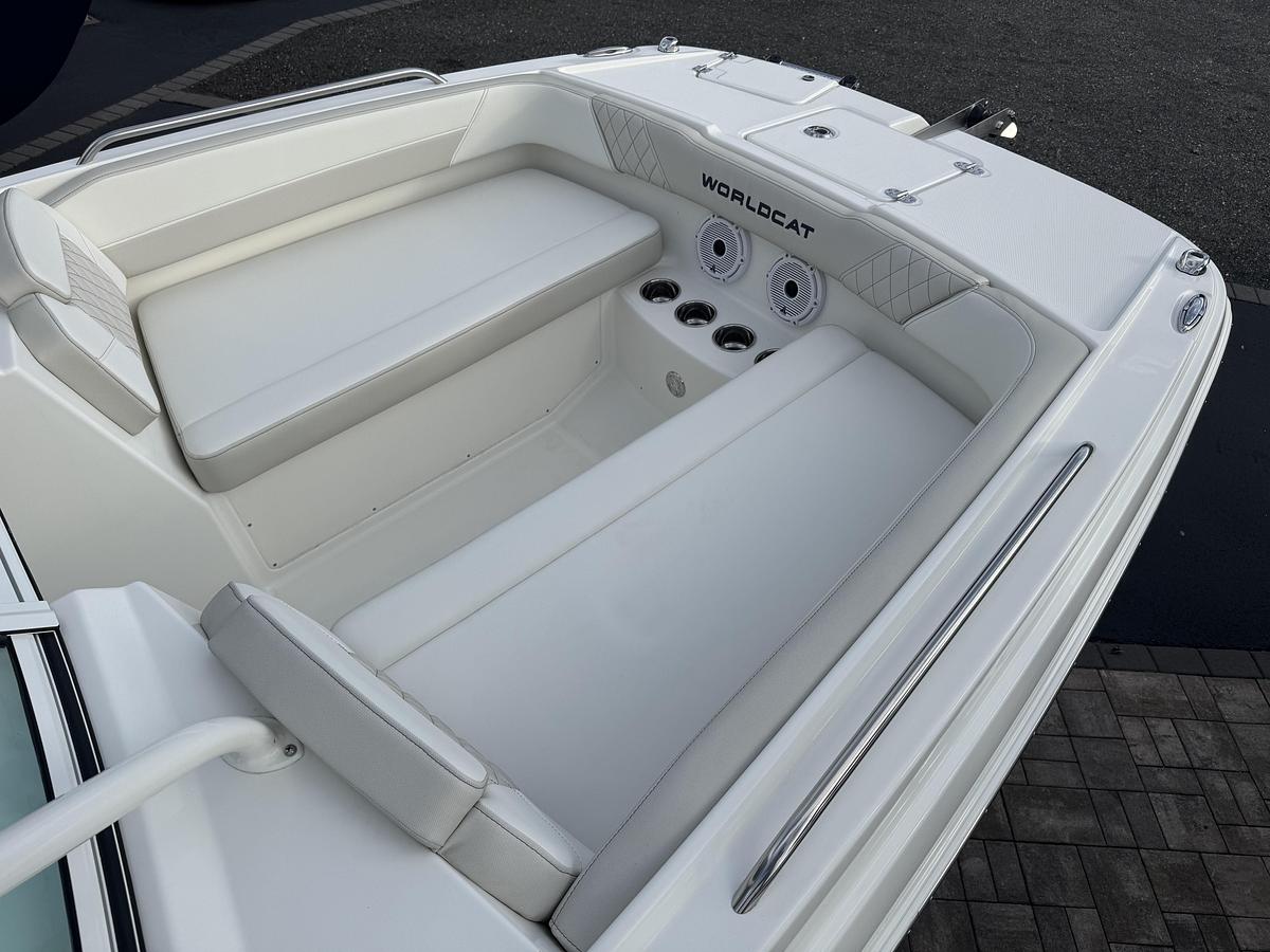 2026 World Cat 230SD