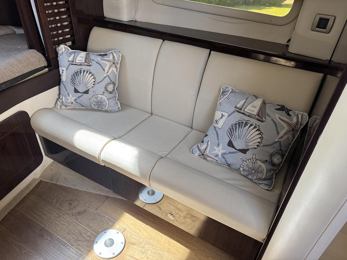 Used 2016 Sea Ray Sundancer 310
