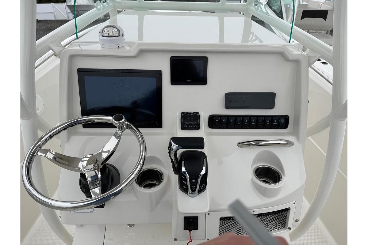 Used 2024 Sailfish 220 CC