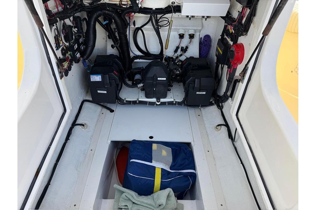 Used 1999 Marlin 350 SF