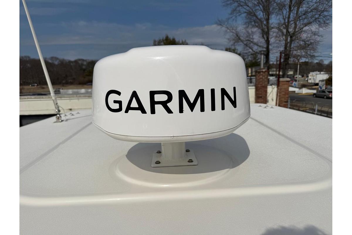 Used 2022 Sailfish 276 DC