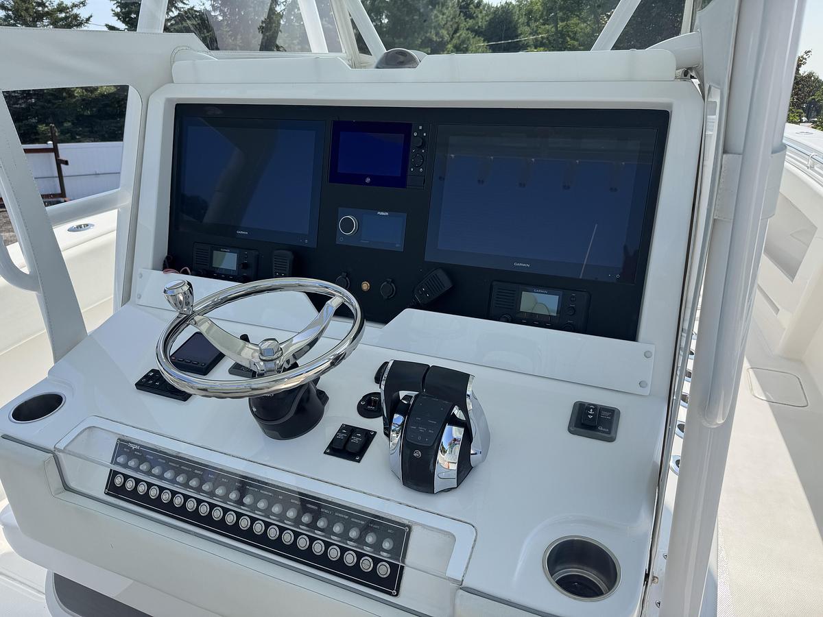 Used 2021 Invincible 390 Open CC