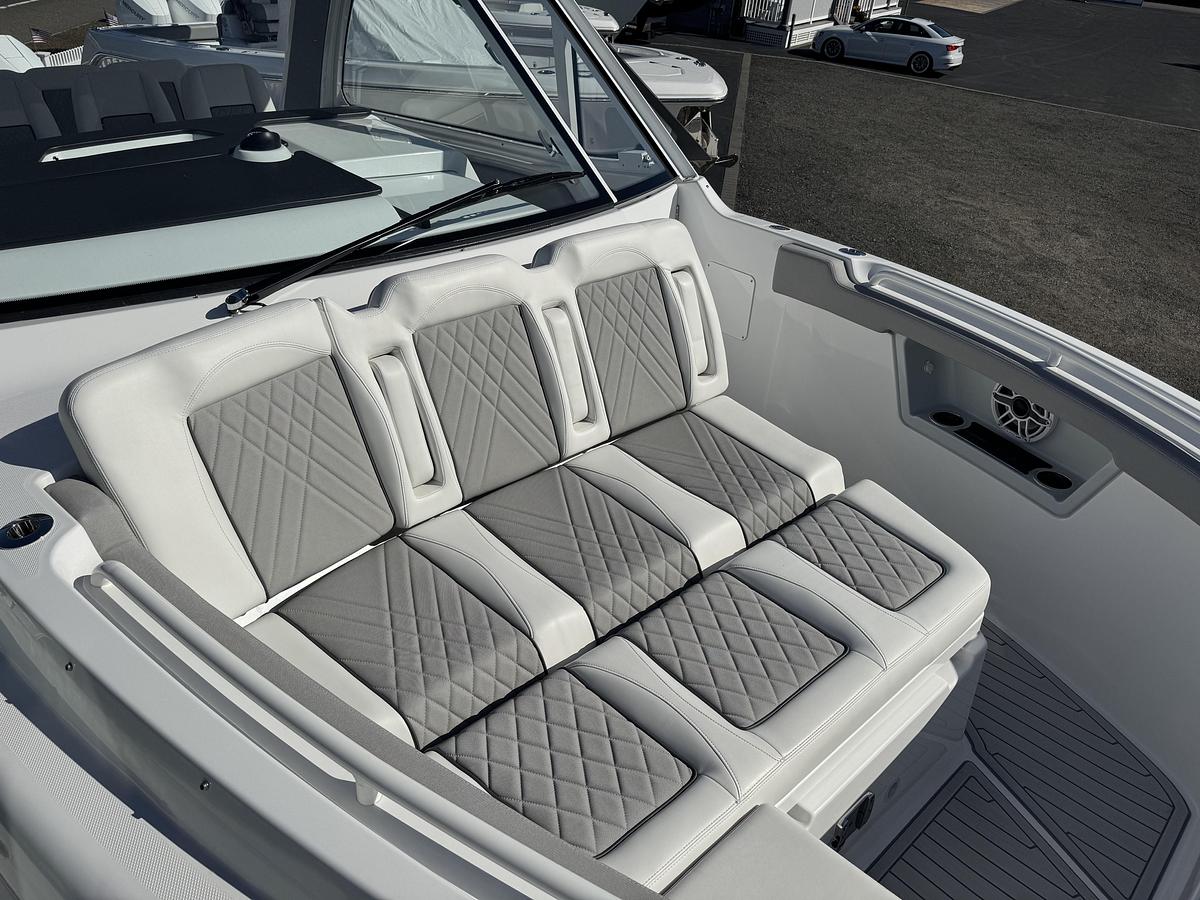 2026 Everglades 367CX