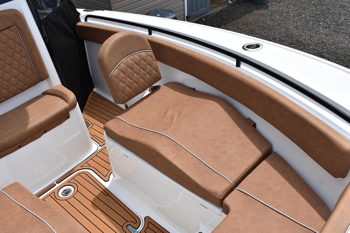 Used 2025 Sea Hunt Ultra 265SE