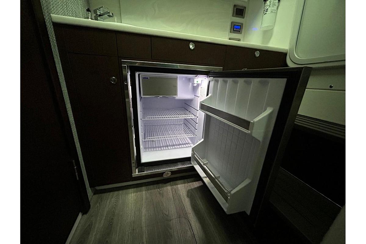 Used 2023 Everglades 455