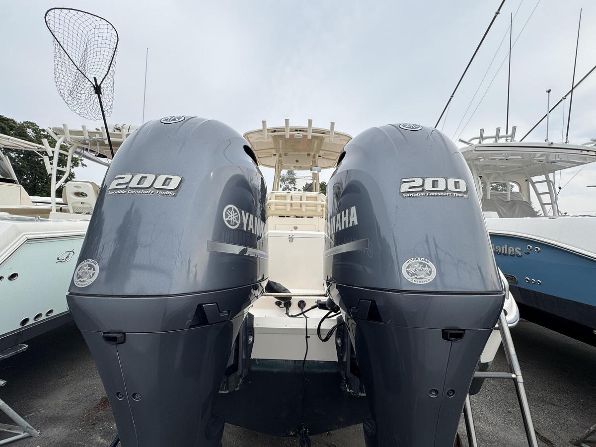 Used 2016 Grady-White 257 Advance CC