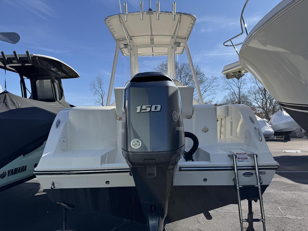 Used 2015 Cobia 201