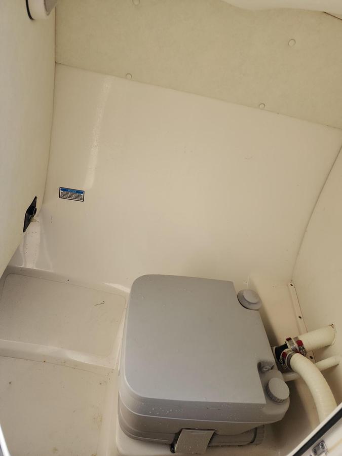 Used 2006 Boston Whaler 21 Ventura