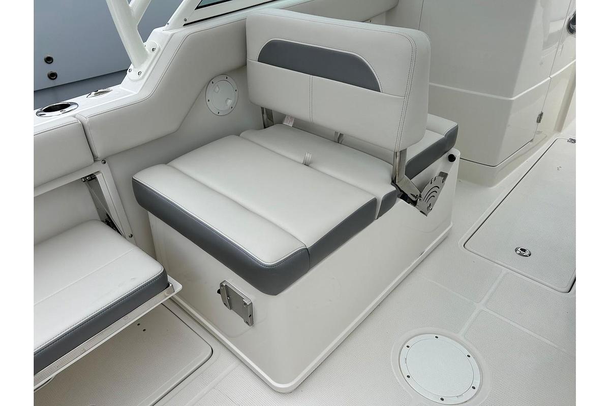 2025 Sailfish 245 DC
