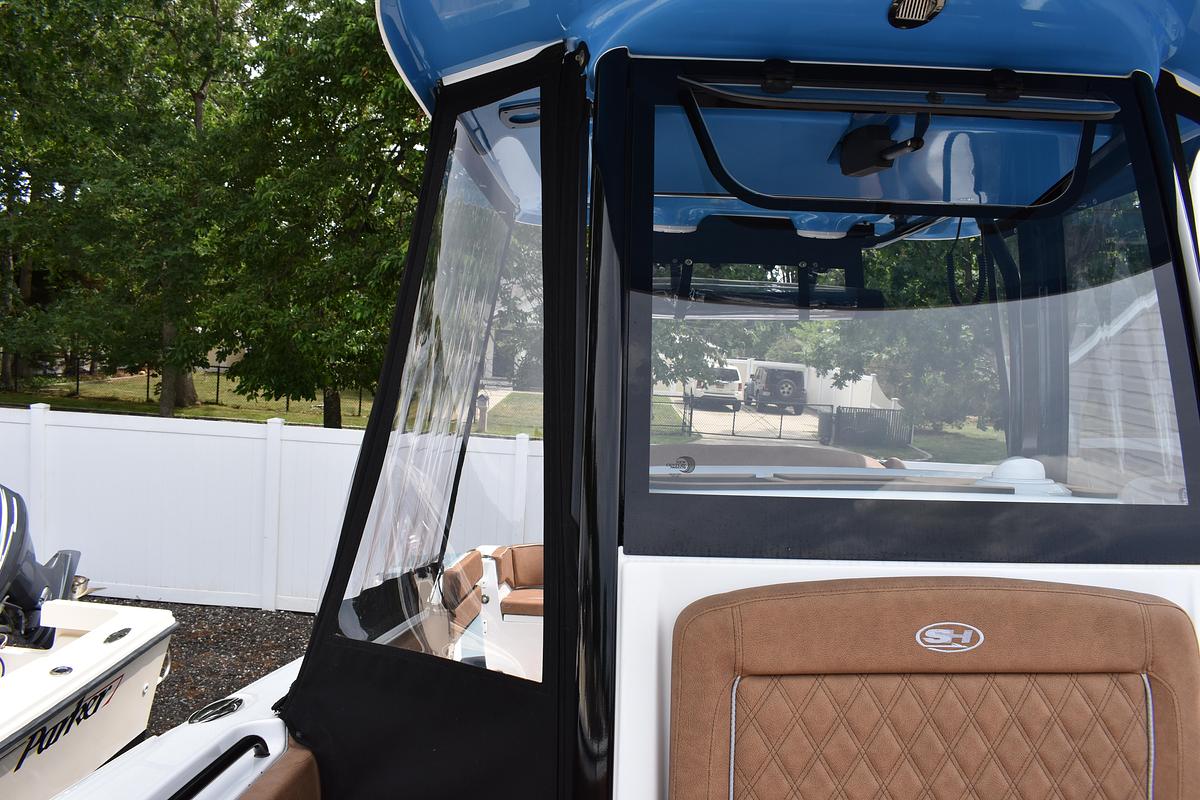 Used 2025 Sea Hunt Ultra 265SE