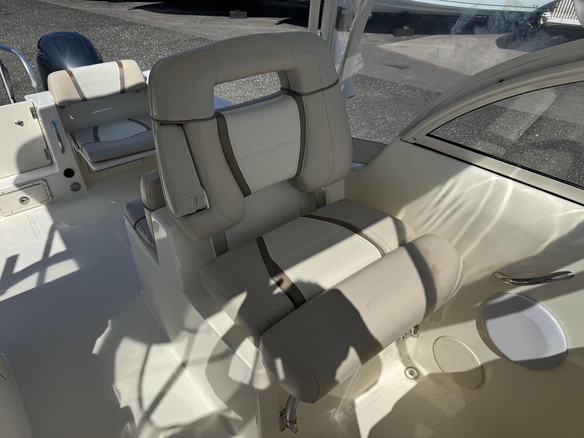 Used 2016 World Cat 255DC