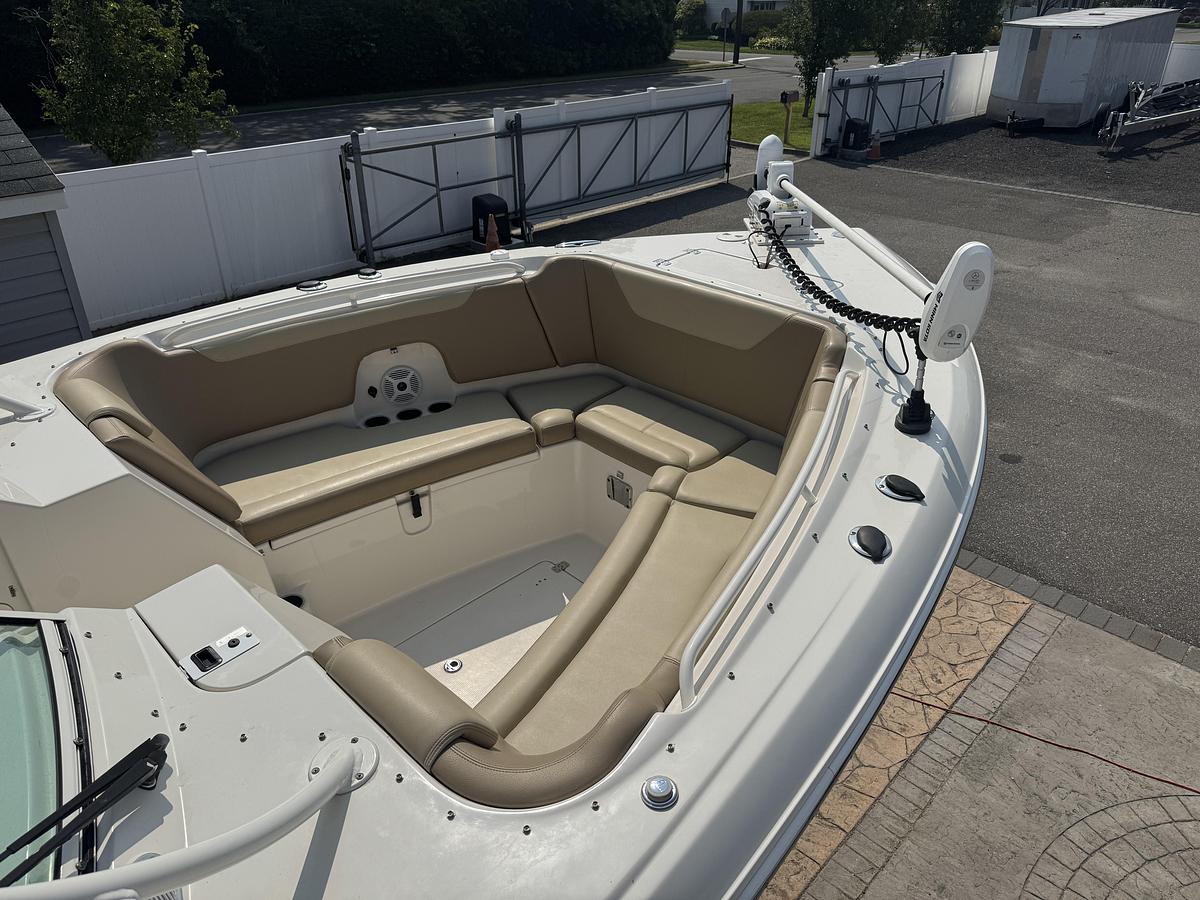 Used 2017 Sailfish 325 DC