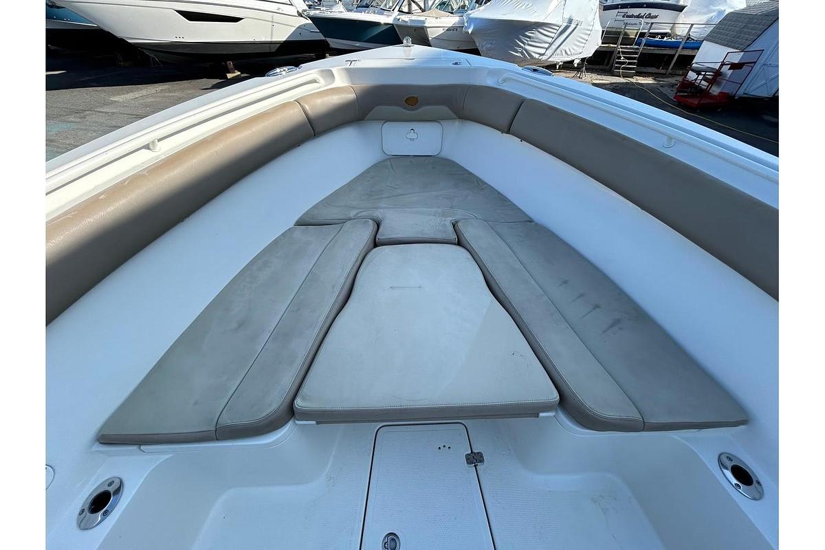 Used 2018 Sailfish 290 CC