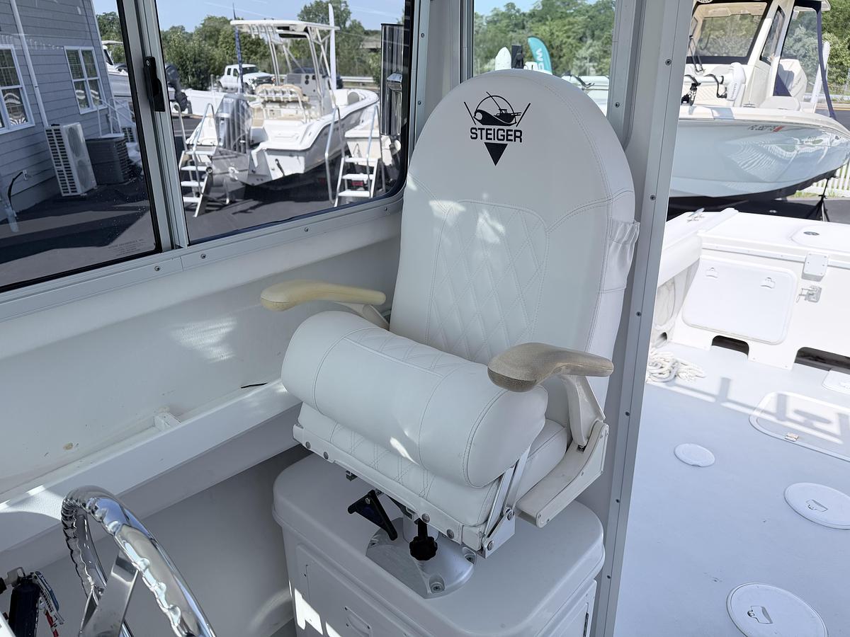 Used 2019 Steiger Craft 23DV Chesapeake