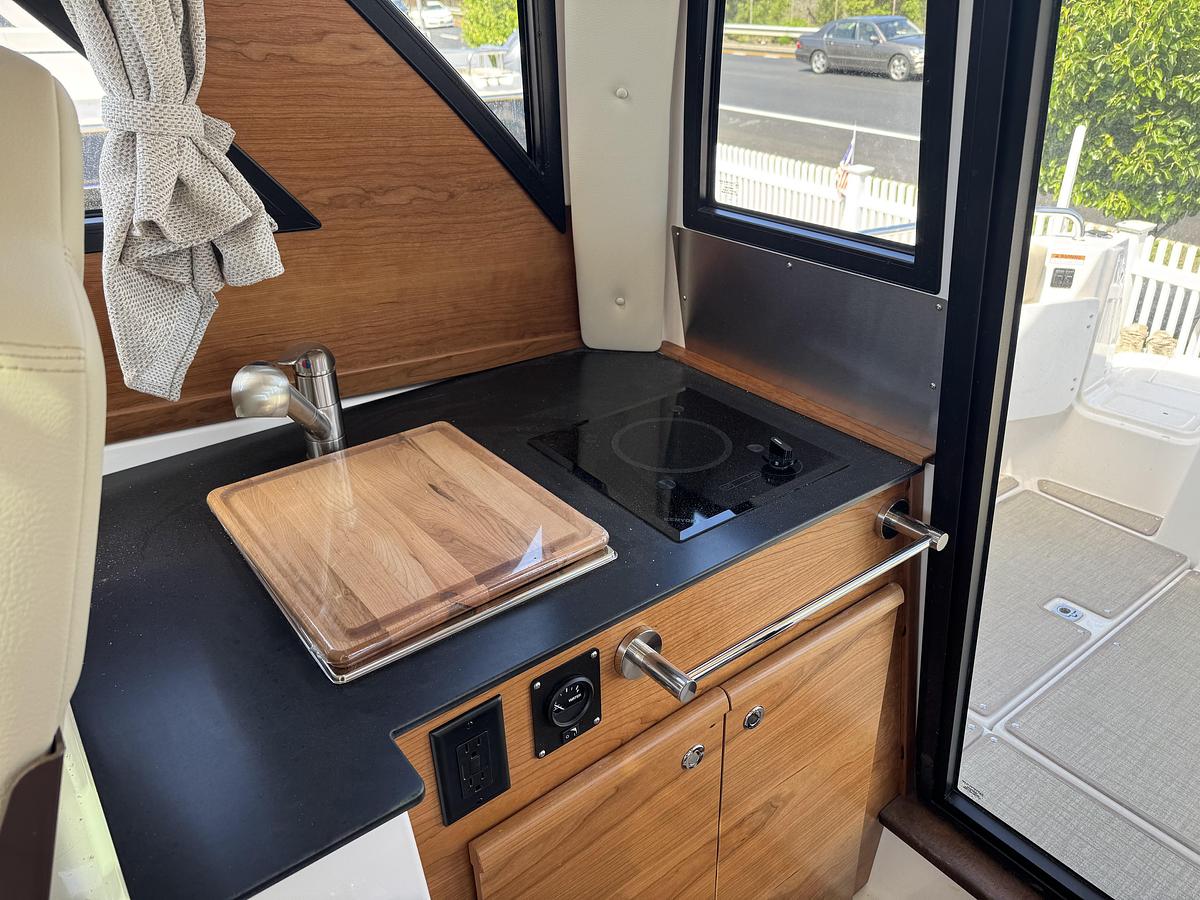 Used 2026 Cutwater C-248C