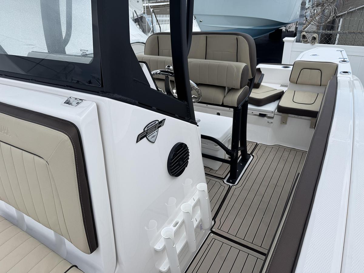 Used 2026 Yamaha Boats 255 FSH Sport H