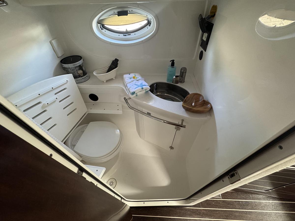 Used 2018 Monterey 355 Sport Yacht