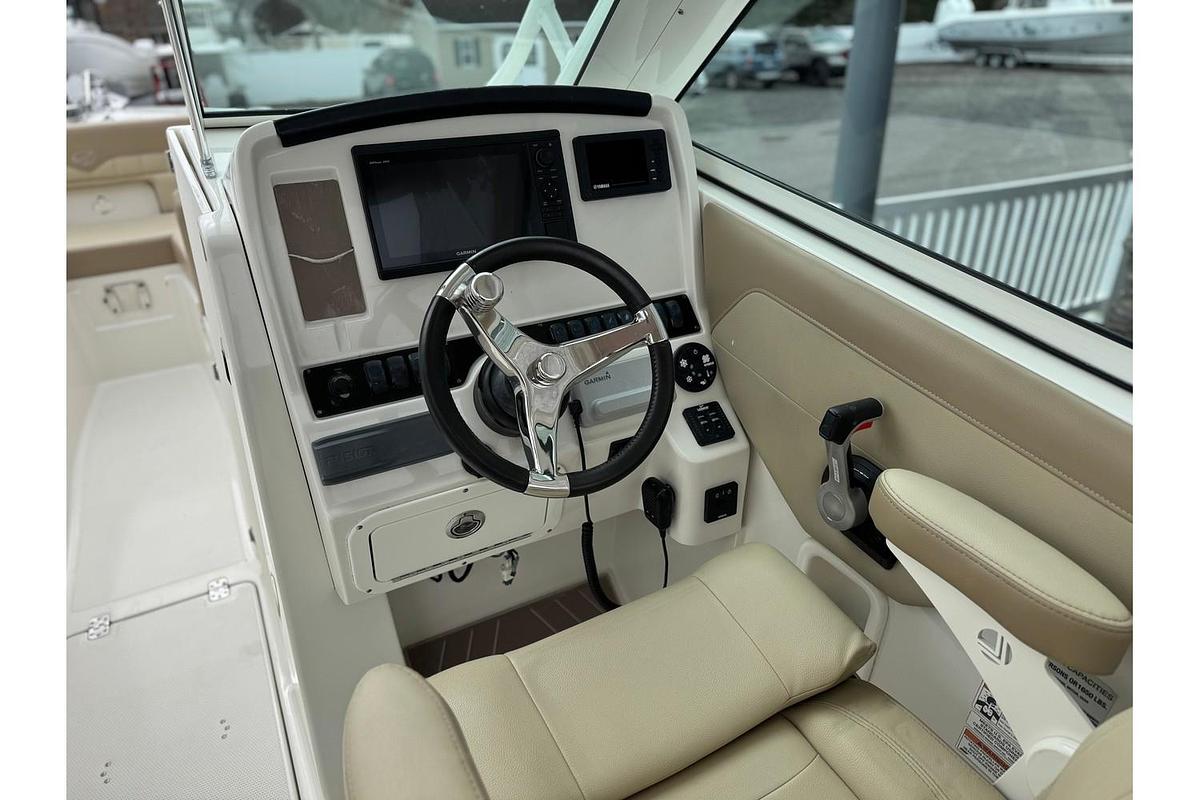 Used 2019 Sailfish 245 DC