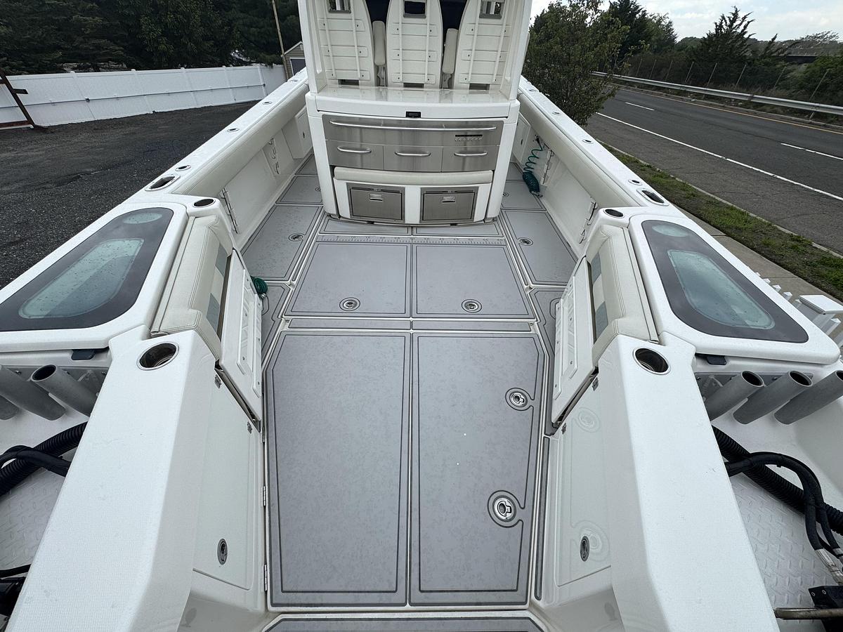 Used 2020 Solace 345 CC