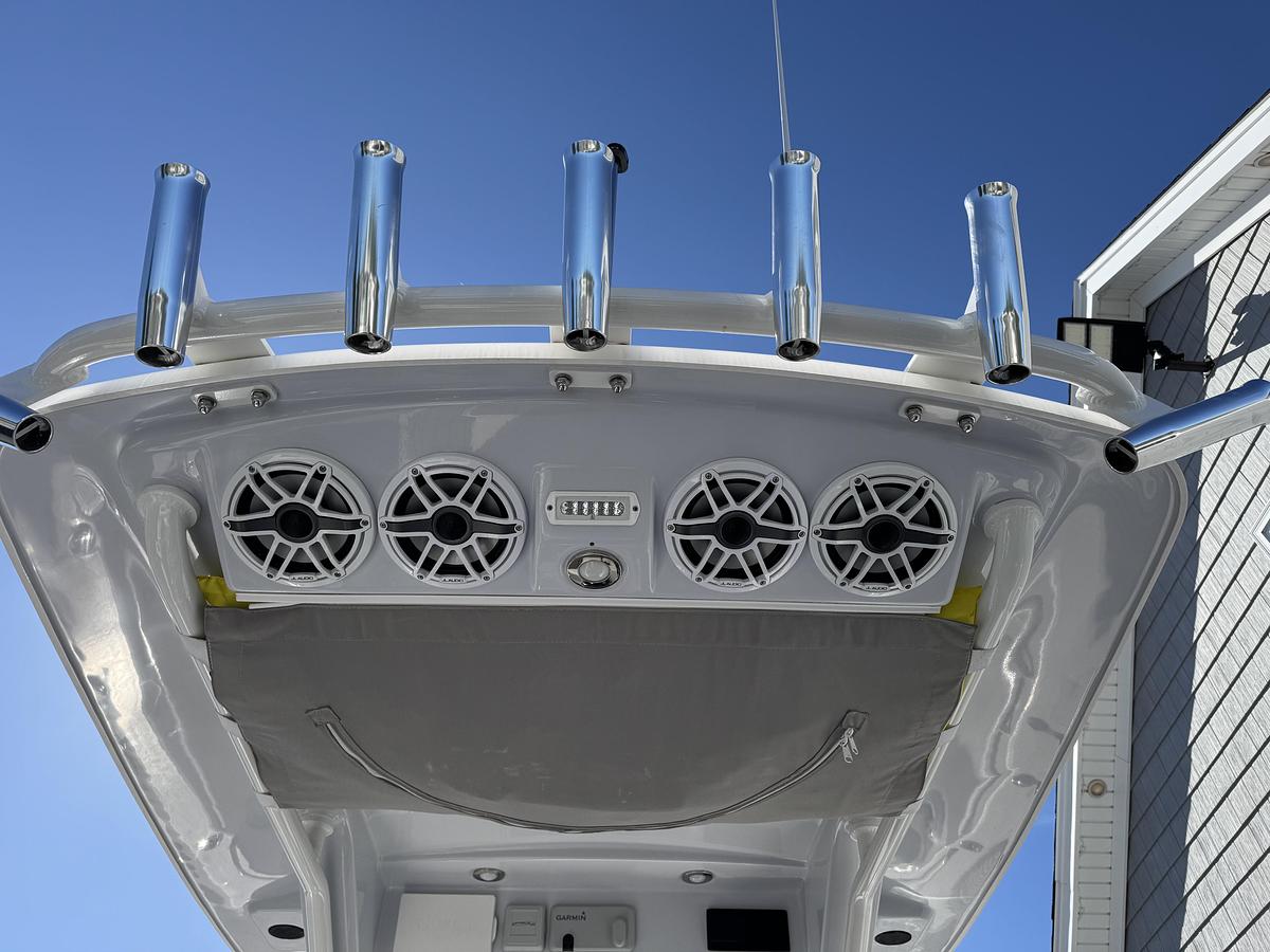 Used 2021 Everglades 295 Center Console