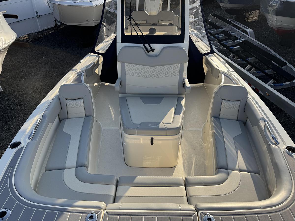 Used 2024 Scout 281 xss Carbon