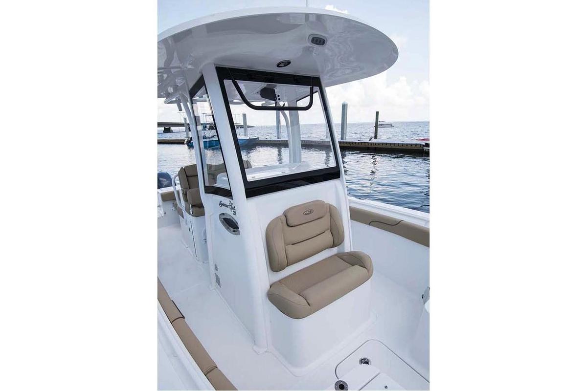 Used 2018 Sea Hunt Gamefish 27