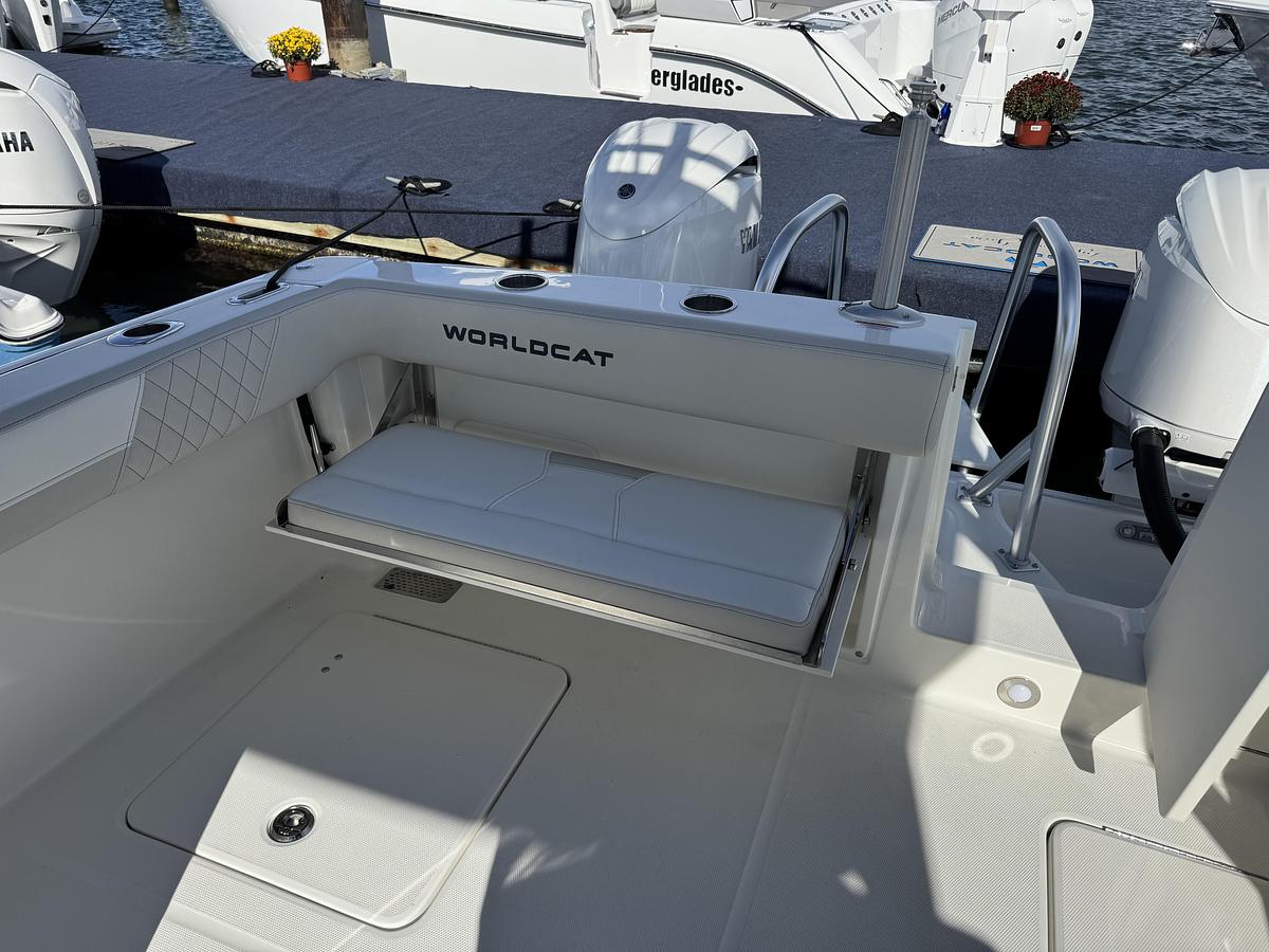 2026 World Cat 280DC-X