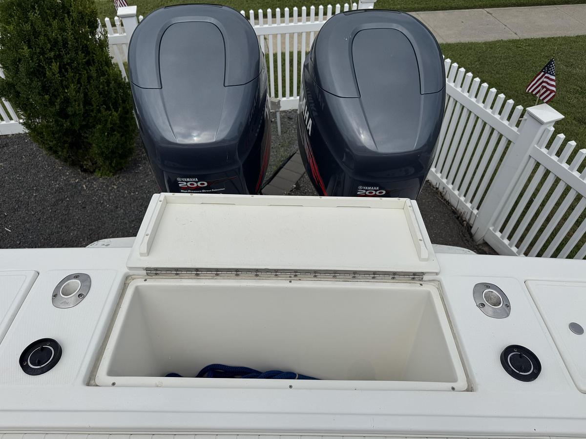 Used 2001 Regulator  26FS