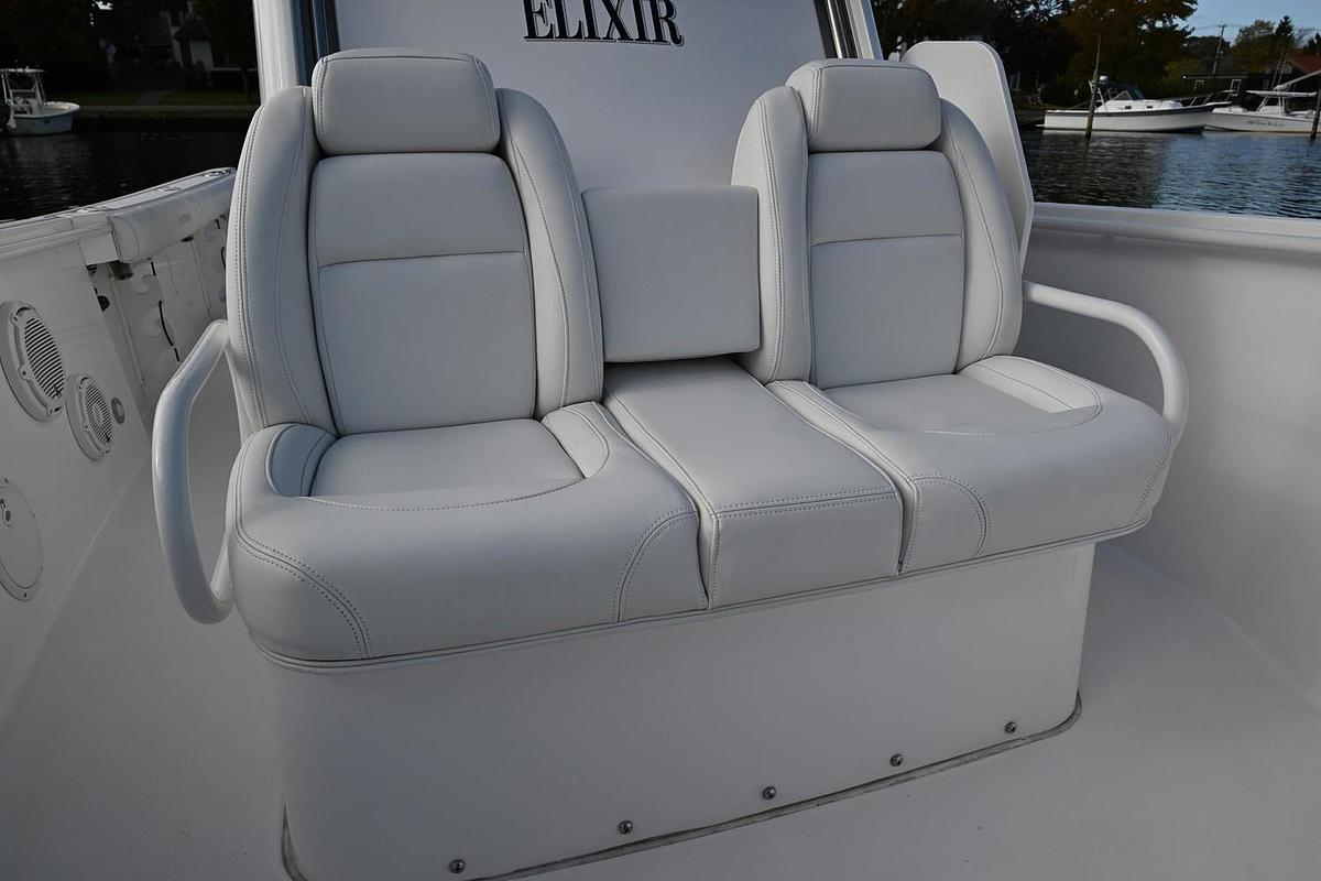 Used 2019 Everglades 295 Center Console