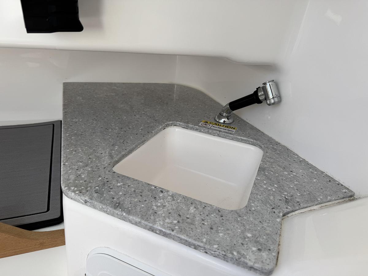 Used 2021 Everglades 295 Center Console