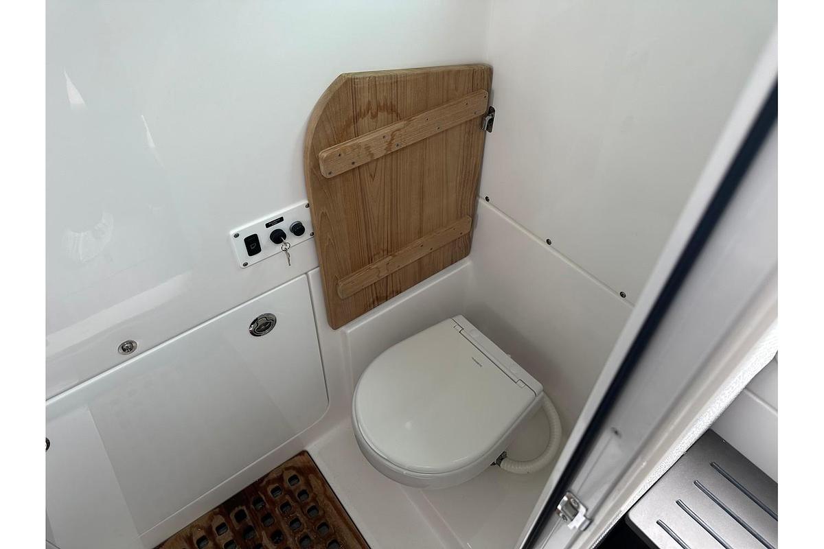 Used 2023 Everglades 395 Center Console