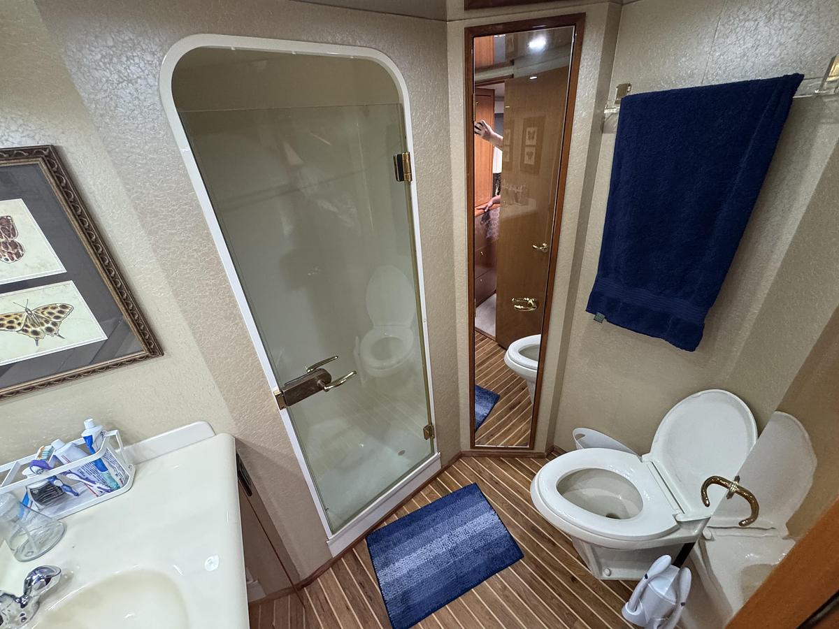 Used 2002 Viking 61 Enclosed Bridge