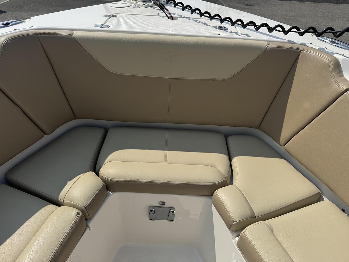 Used 2017 Sailfish 325 DC